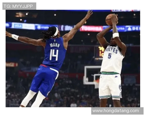 基德：戴维斯的状况为每日调查 明日对阵活塞出战成疑